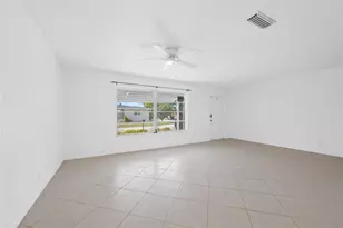 7005 NW 11th St, Margate, FL 33063 - Photo 16