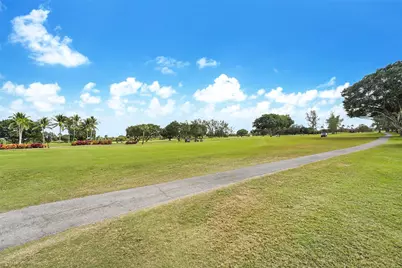 300 S Hollybrook Drive #302, Pembroke Pines, FL 33025 - Photo 20