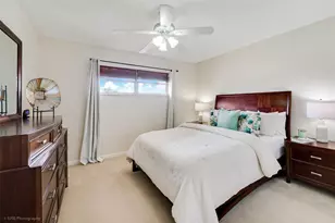 300 S Hollybrook Dr, Pembroke Pines, FL 33025 - Photo 8