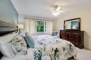 300 S Hollybrook Dr, Pembroke Pines, FL 33025 - Photo 12