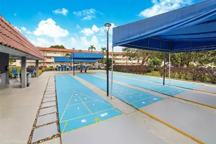 300 S Hollybrook Dr, Pembroke Pines, FL 33025 - Photo 18