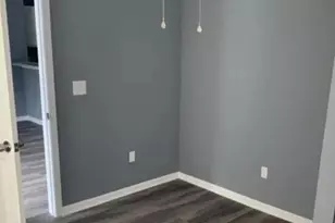 1607 Logan St, Jacksonville, FL 32210 - Photo 4