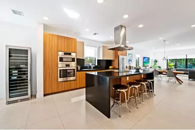 907 NE 16th Avenue, Fort Lauderdale, FL 33304 - Photo 2