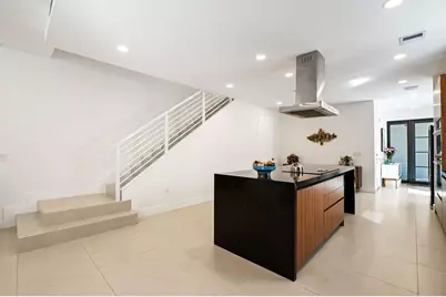 907 NE 16th Avenue, Fort Lauderdale, FL 33304 - Photo 4