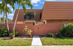 2937 SW 11 Pl, Deerfield Beach, FL 33442 - Photo 2