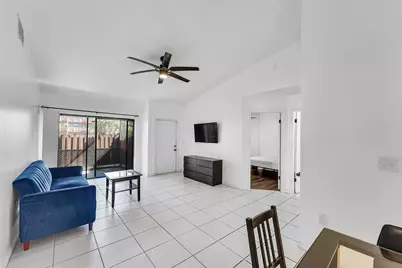 2698 N Nob Hill Road, Sunrise, FL 33322 - Photo 4