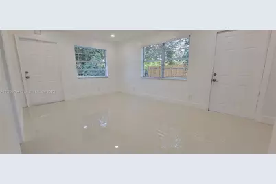831 NW 14th Way #2, Fort Lauderdale, FL 33311 - Photo 6