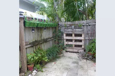 812 NE 15 Avenue, Fort Lauderdale, FL 33304 - Photo 14