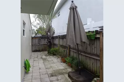 812 NE 15 Avenue, Fort Lauderdale, FL 33304 - Photo 10