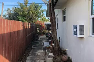 812 NE 15th Ave, Fort Lauderdale, FL 33304 - Photo 22