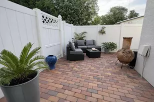 303 SE 22nd St, Fort Lauderdale, FL 33316 - Photo 6