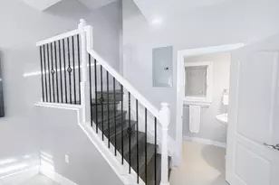 303 SE 22nd St, Fort Lauderdale, FL 33316 - Photo 10