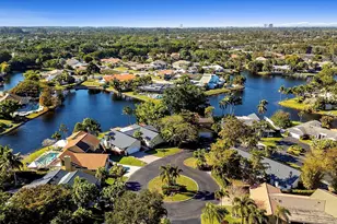 9881 SW 2nd St, Plantation, FL 33324 - Photo 38