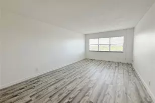 2555 NE 11th St, Fort Lauderdale, FL 33304 - Photo 8