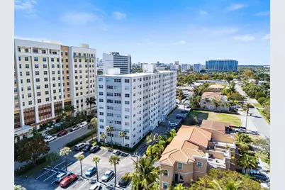 2555 NE 11th Street #606, Fort Lauderdale, FL 33304 - Photo 4