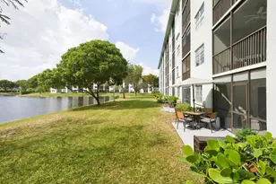 2226 N Cypress Bend Dr, Pompano Beach, FL 33069 - Photo 22