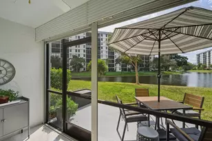 2226 N Cypress Bend Dr, Pompano Beach, FL 33069 - Photo 20