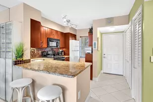 2236 N Cypress Bend Dr, Pompano Beach, FL 33069 - Photo 18