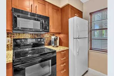 2236 N Cypress Bend Drive #107, Pompano Beach, FL 33069 - Photo 8