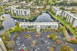 2236 N Cypress Bend Dr, Pompano Beach, FL 33069 - Photo 48