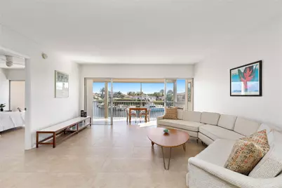 390 N Federal Highway #301, Deerfield Beach, FL 33441 - Photo 2