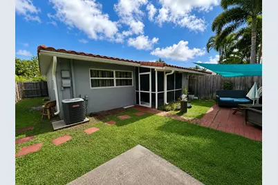1610-1612 NE 56th Street, Fort Lauderdale, FL 33334 - Photo 16