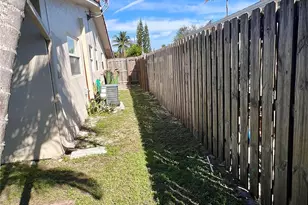 1610-1612 NE 56th St, Fort Lauderdale, FL 33334 - Photo 36