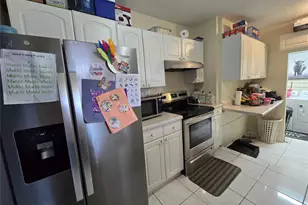 413 SW 73rd Ave, North Lauderdale, FL 33068 - Photo 16