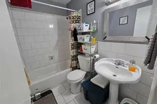 413 SW 73rd Ave, North Lauderdale, FL 33068 - Photo 14