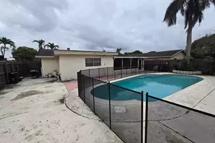 413 SW 73rd Ave, North Lauderdale, FL 33068 - Photo 34