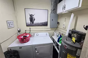 413 SW 73rd Ave, North Lauderdale, FL 33068 - Photo 22