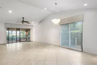 16131 Laurel Drive #33, Weston, FL 33326 - Photo 4