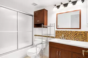 16131 Laurel Dr, Weston, FL 33326 - Photo 8