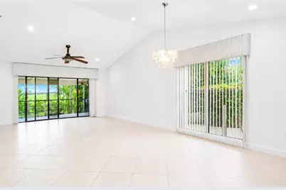16131 Laurel Drive #33, Weston, FL 33326 - Photo 4
