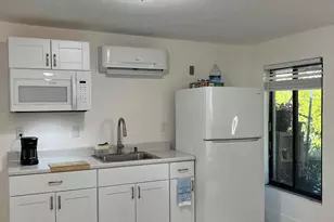 735 NE 37th St, Fort Lauderdale, FL 33334 - Photo 6