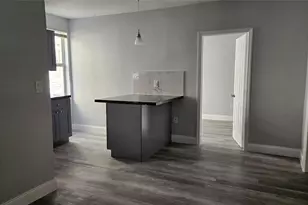 1142 SW 4th St, Miami, FL 33130 - Photo 2