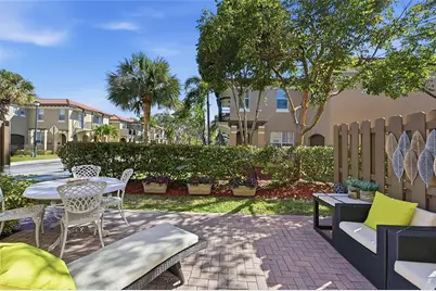 6982 Julia Gardens Drive, Coconut Creek, FL 33073 - Photo 8