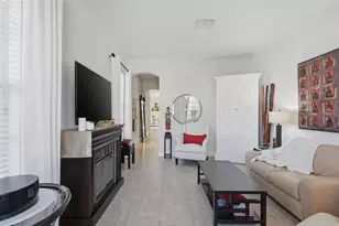 6982 Julia Gardens Dr, Pompano Beach, FL 33073 - Photo 10