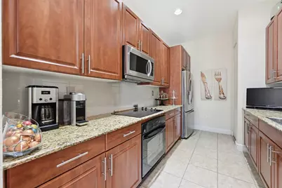 6982 Julia Gardens Drive, Coconut Creek, FL 33073 - Photo 8