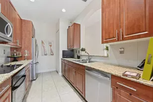 6982 Julia Gardens Dr, Pompano Beach, FL 33073 - Photo 18