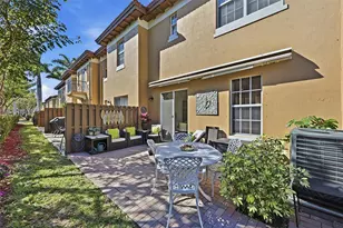 6982 Julia Gardens Dr, Pompano Beach, FL 33073 - Photo 34