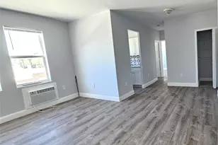 1142 SW 4th St, Miami, FL 33130 - Photo 2