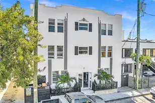 1142 SW 4th St, Miami, FL 33130 - Photo 1