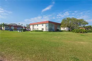 11 S Vista Palm Ln, Vero Beach, FL 32962 - Photo 22