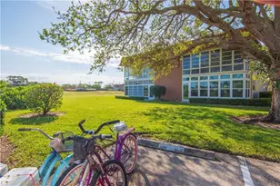 11 S Vista Palm Ln, Vero Beach, FL 32962 - Photo 24