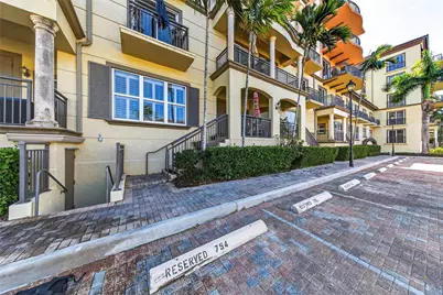 2633 NE 14th Avenue #111, Wilton Manors, FL 33334 - Photo 24