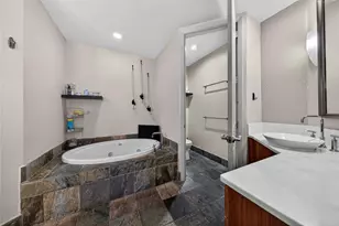 2633 NE 14th Ave, Wilton Manors, FL 33334 - Photo 22