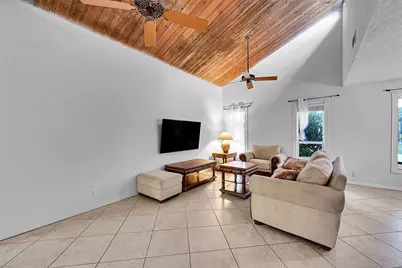 1361 SW 26th Avenue, Deerfield Beach, FL 33442 - Photo 18