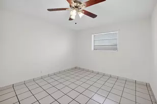 2500 SW 18th Terrace, Fort Lauderdale, FL 33315 - Photo 12