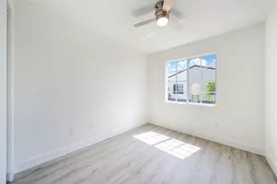 131 SE 7th Ave, Pompano Beach, FL 33060 - Photo 12